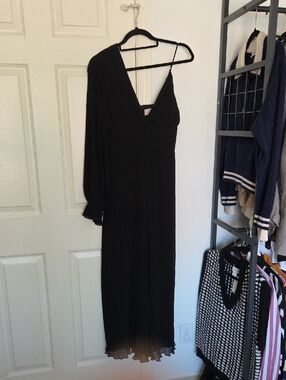 Keepsakes Ribbed Black One-Shoulder Jumpsuit  Small
